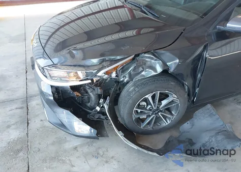 2024 Kia Forte Lxs из США, поврежденный, VIN 3KPF24ADXRE837355